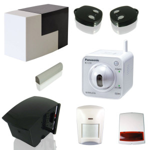 MY FOX PACK SÉCURITÉ EVOLUTION Pack d'alarme et de vidéosurveillance contrôlable à distance permettant de sécuriser et surveiller à distance son domicile depuis un smartphone ou un ordinateur coecté à Internet. Solution évolutive pouvant être complétée par de nombreux accessoires complémentaires d'alarme, vidéosurveillance et domotique. Pack comprenant: - 1 centrale MY FOX Home Control - 1 caméra WiFi Panasonic BL-C230 avec objectif motorisé - 1 capteur anti-effraction TAG breveté - 1 détecteur infrarouge compatible animal - 1 relais radio sirène 110 dB - 1 sirène extérieur radio 104 dB - 2 télécommandes