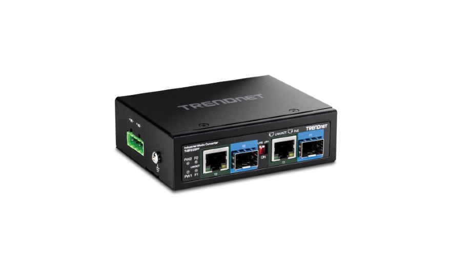 ADM21 et TRENDnet lancent un convertisseur fibre durci avec double SFP et double PoE++