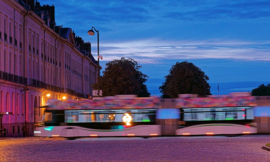20 secondes pour repartir : Grid-eMotion® Flash, la recharge ultra-rapide d’Hitachi Energy